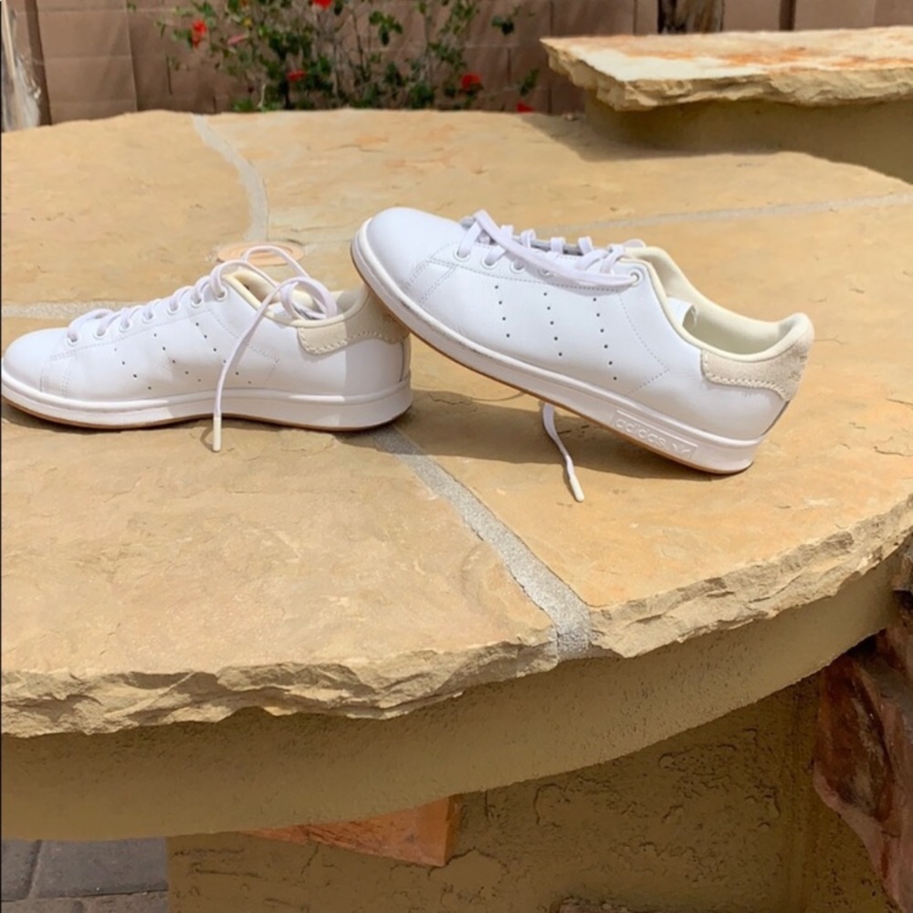 - Stan Smith Adidas Sneakers - White, Size 8
